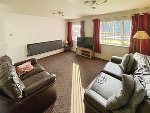 LOUNGE- click for photo gallery